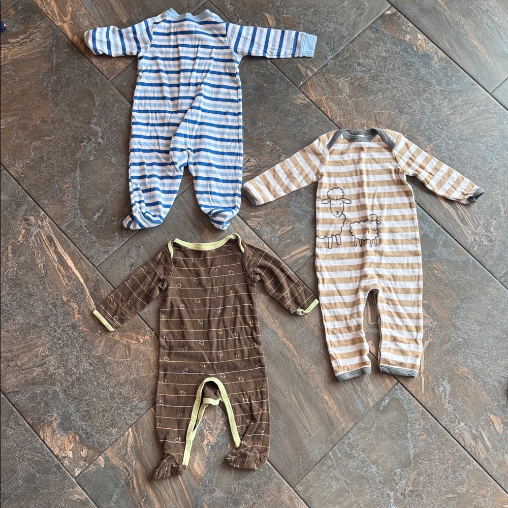 21 piece 3-6 month boys mixed clothing lot- bright multi-color sets - Picture 8 of 14